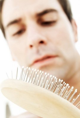 Vypadávání vlasů u mužů a u žen